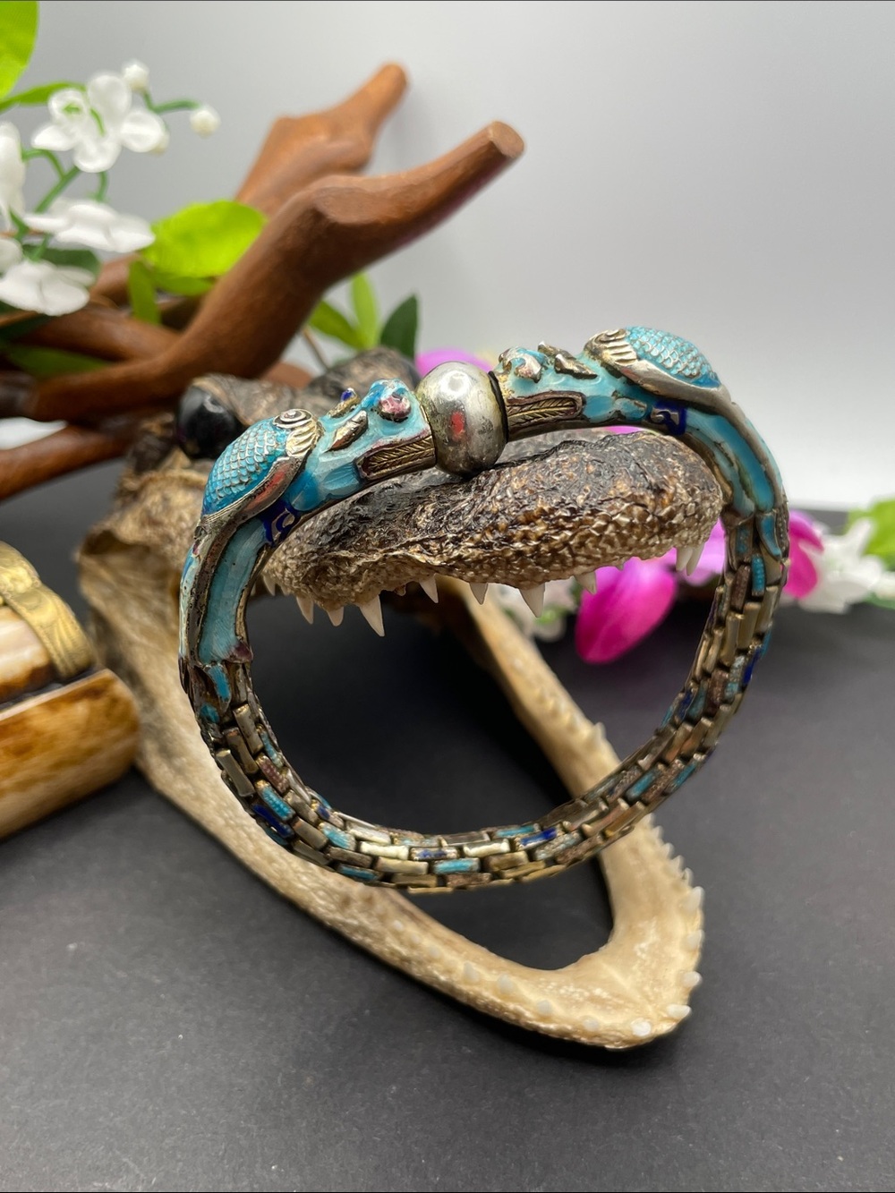 Dragon 850 silver screw in bracelet antique